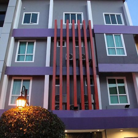 KL Hotel Labuan Buitenkant foto