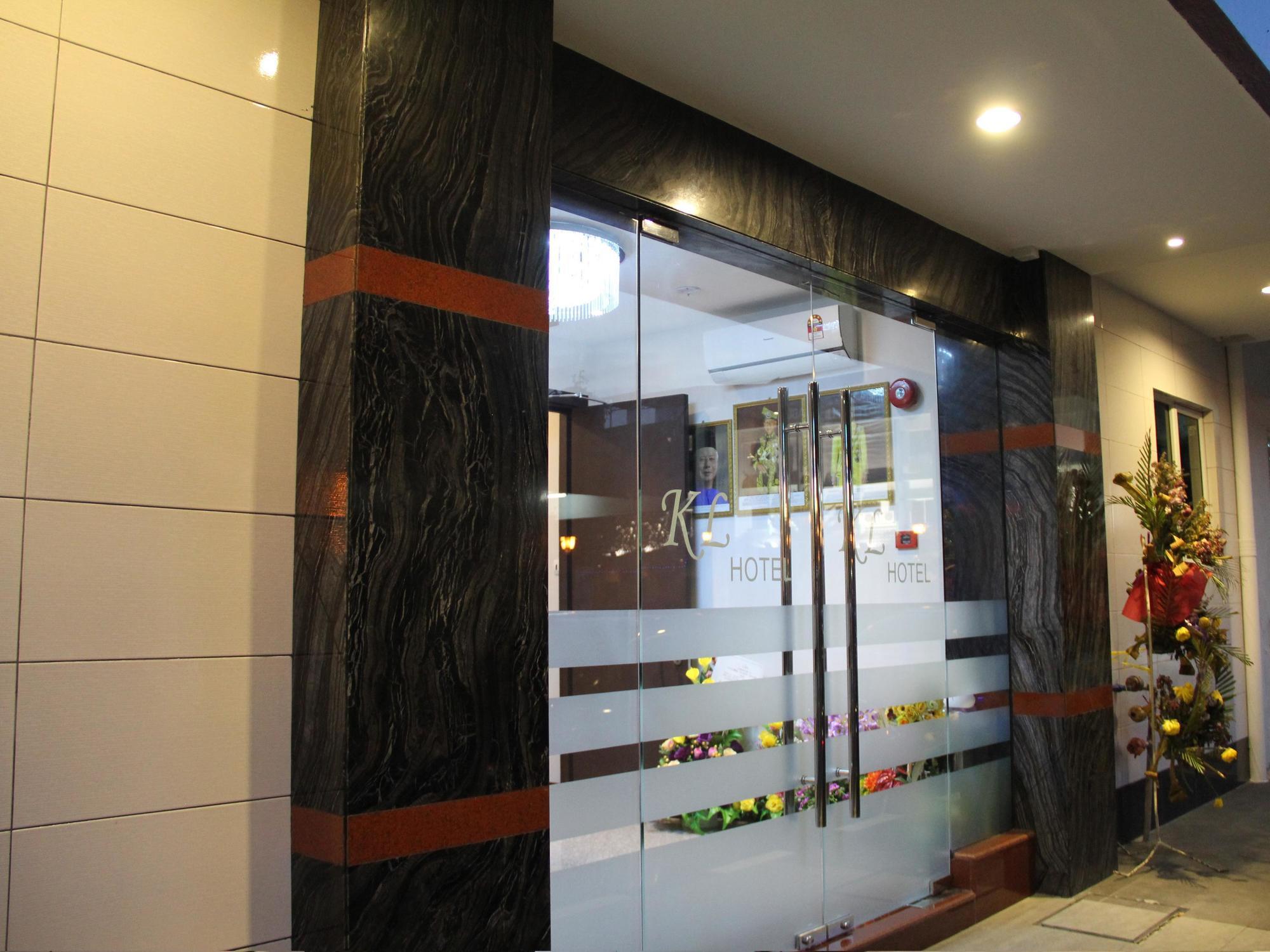 KL Hotel Labuan Buitenkant foto