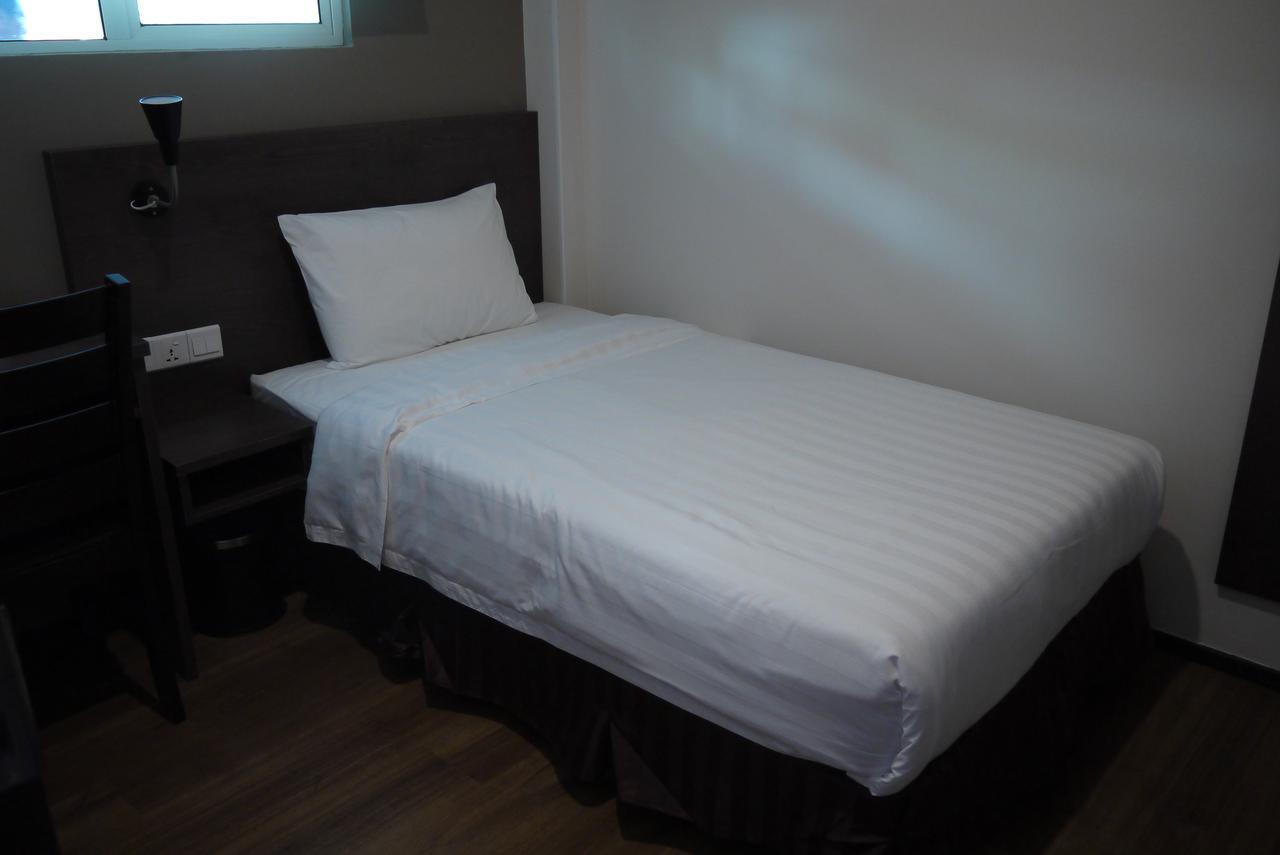 KL Hotel Labuan Buitenkant foto